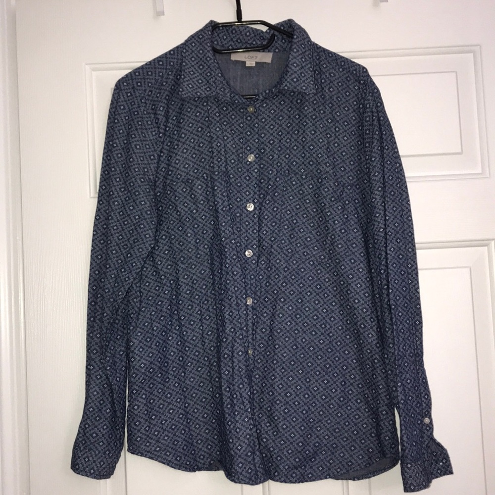 Women’s loft button down shirt size L